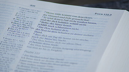 Textseite Bibel Psalm 121